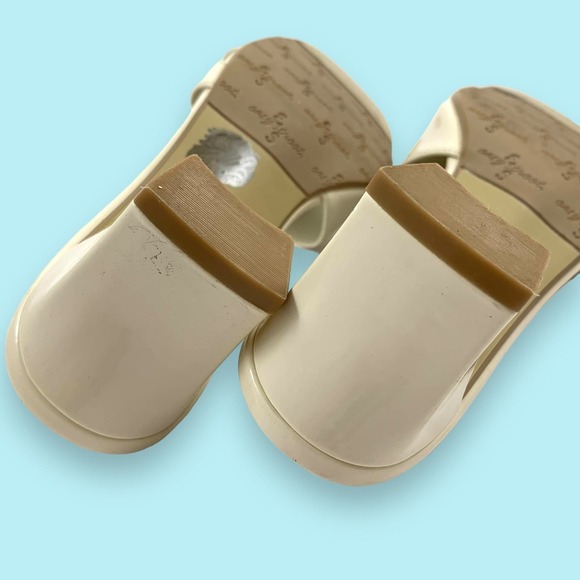 80's EASY STREET abstract cream heeled sandals - Picture 6 of 16